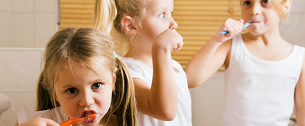 Zahnpflege: Warum sie bereits im Kindesalter wichtig ist